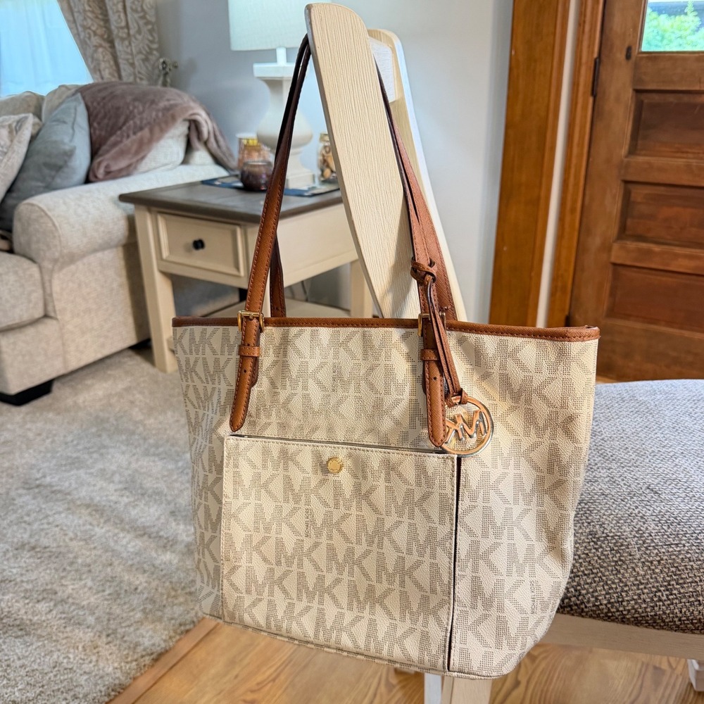 Michael Kors Jet Set Signature Monogram Tote Bag Vanilla Acorn Gold Hardware